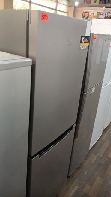 Soyuducular: 2 qapılı Indesit Soyuducu Satılır, rəng - Boz
