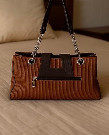 Çantalar: Əl çantası, Prada, Yeni — 2