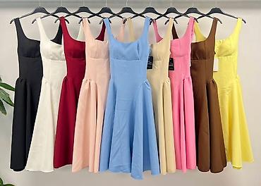 Haljine: 💫Ženska midi haljina sa mašnom na leđima
2700
Uni velicina — 10