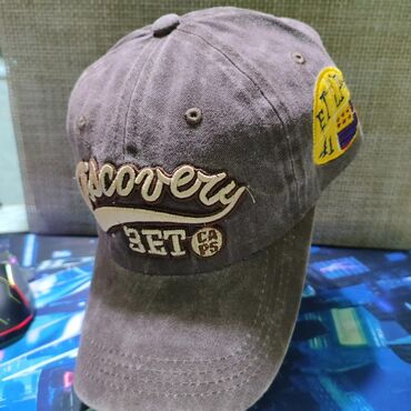 Кепки: Кепка, Бейсболка, Козырек: Изогнутый, С вышивкой — 34