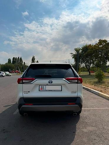 Продажа авто: Toyota RAV4: 2021 г., 2.5 л, Вариатор, Гибрид, Кроссовер — 3
