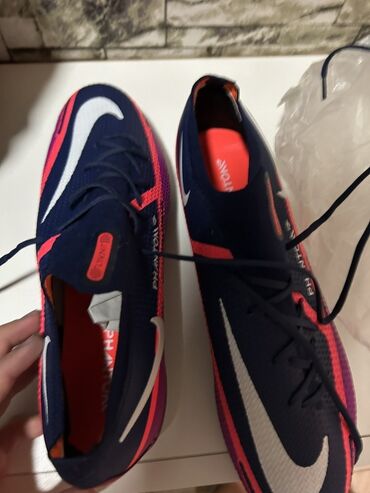 Butslar Nike, Ölçü: 43, İşlənmiş