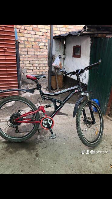 Спорт и хобби: Продаю велосипед Stinger производства Россия алюминиевый 26 колеса все