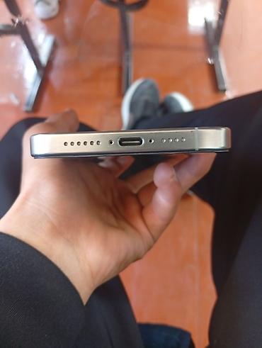 белая доска для маркеров: IPhone 15 Pro Max, Б/у, 256 ГБ, Белый, Зарядное устройство, 77704040 % — 4