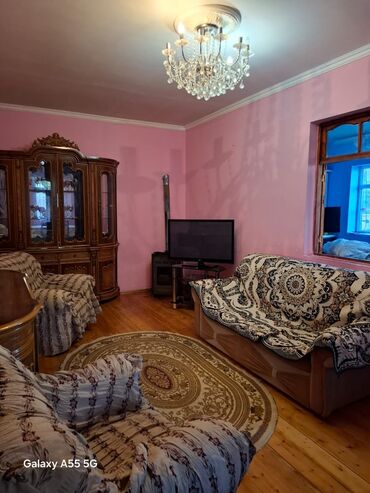 Bağ evlərinin kirayəsi: 1111 kv. m, 2 otaqlı — 2