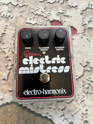 gitara ucun pedal: New Electro-Harmonix EHX Stereo Electric Mistress Flanger Chorus — 3