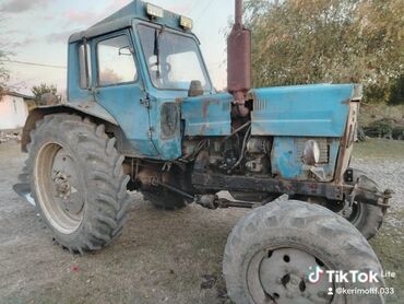 Traktorlar: Mavi rəngli təkərli kənd təsərrüfatı traktoru - Korpus: kabinalı — 3