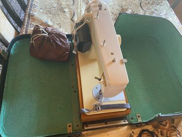 Tikiş maşınları: Tikiş maşını Chayka, Yeni,Elektromexaniki, 6 saplı, Ünvandan götürmə — 4