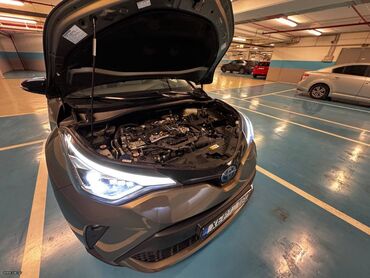Toyota: Toyota C-HR: 2 l. | 2021 έ. SUV/4x4 — 8