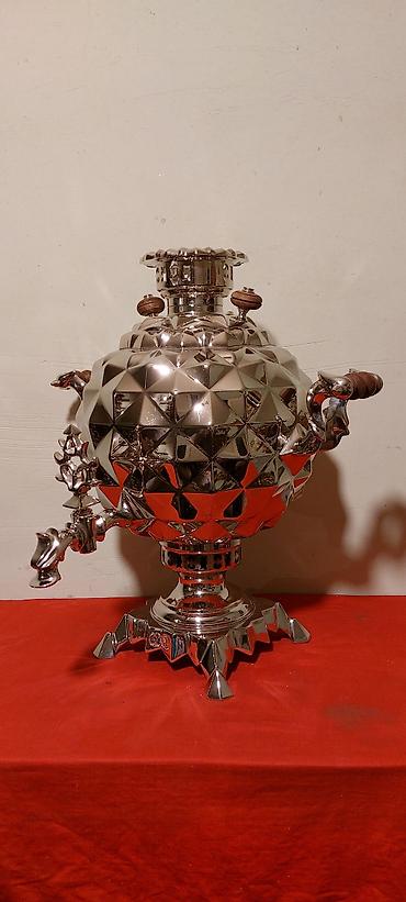 samovar 5l: 1980-ci illerin Tula istehsali samavar 40-litrlikdir, materiali; mis — 3