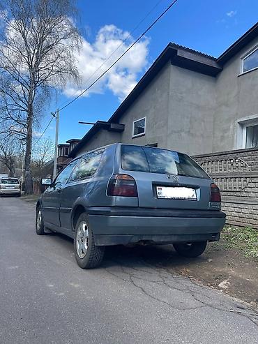 неделю: Volkswagen Golf: 1996 г. — 5