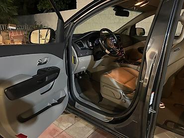 Kia: Kia Carnival . Salam hər vaxtınız xeyir olsun — 14