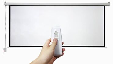 Проекторы: Моторизированный экран для проектора с электроприводом 150" дюймов