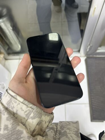 Apple iPhone: IPhone 13, Qara, Face ID — 2