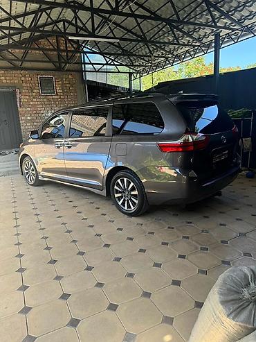 Toyota: Toyota Sienna: 2019 г., 3.5 л, Автомат, Бензин, Минивэн — 6