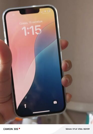 ноутбук макбук бу: IPhone 13, Колдонулган, 128 ГБ, White Titanium, Заряддоочу түзүлүш, 83 %