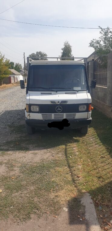 Легкий грузовой транспорт: Легкий грузовик, Mercedes-Benz, Б/у