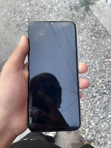 Mobil telefonlar: Itel Vision seriyası smartfon İtel vision 1 pro Karapkası və adapteri — 1