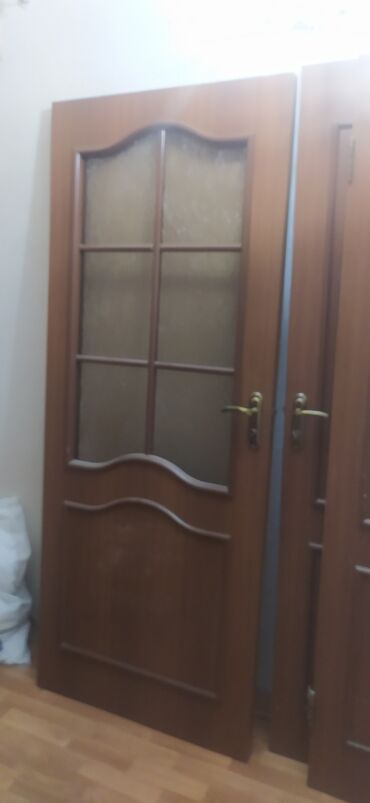 Межкомнатные двери: Дверь с окнами, МДФ, Б/у, 200 *80, Самовывоз