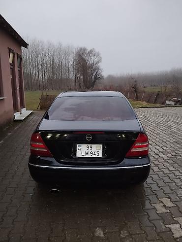 ceska kapotu: Mercedes-Benz C-Class: 2.5 l | 2006 il Sedan — 2