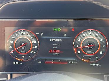 Продажа авто: Hyundai Elantra: 2021 г., 1.6 л, Автомат, Бензин, Седан — 9