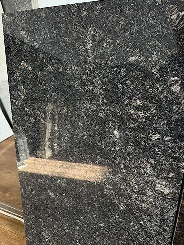 Фасадные гранитные плитки: Граниты, гранитные плиты натуральные. Природный камень гранит, в любом at lalafo.kg — 1 Фасадные гранитные плитки: Граниты, гранитные плиты натуральные. Природный камень гранит, в любом — 1