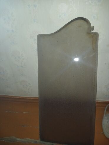 Tavan: İşlənmiş Pəncərə şüşəsi, Еni: 37 sm, Uzunluğu: 81 sm