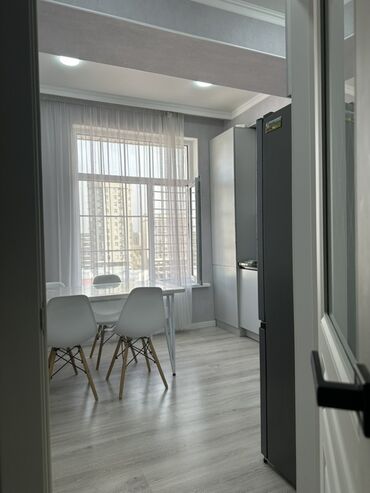 Долгосрочная аренда квартир: 2 комнаты, Риэлтор, С подселением, С мебелью полностью — 17