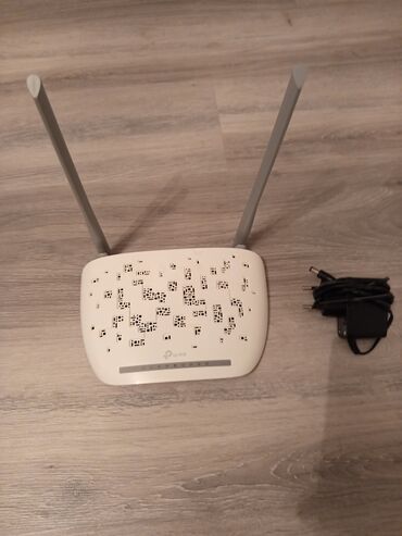 modem wifi: ADSL İnternet Üçün Uyğundur 300 Mbps Qədər Dəstəkləyir. Heçbir
