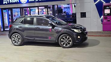 Kia: Kia Stonic: 2019 г., 1.4 л, Автомат, Кроссовер — 2