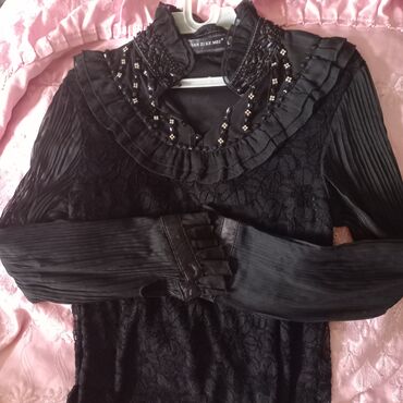 Köynək və bluzalar: Teze ve içinde bir defe geynilmiş baha alınan geyimlər — 6