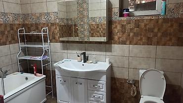 Үйлөр: 6 бөлмө жана андан көп, 320 м², 6 соток, Бишкек, Менчик ээси — 6