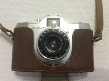 Foto i video kamere: PENTONA analogni foto aparat kolekcionarski primerak ima kožnu futrolu