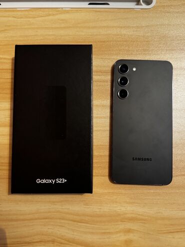 оперативный память: Samsung Galaxy S23 Plus, Б/у, 256 ГБ, цвет - Черный, 2 SIM