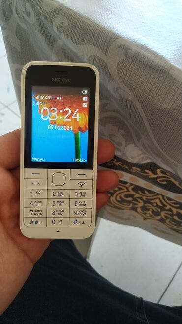 nokia 8600 satilir: Nokia G22, < 2 GB Memory Capacity, rəng - Ağ, Zəmanət, Düyməli, İki sim kartlı