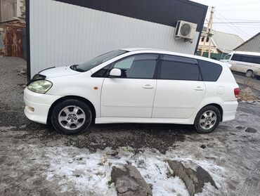 Toyota: Toyota Ipsum: 2002 г., 2.4 л, Автомат, Бензин, Минивэн