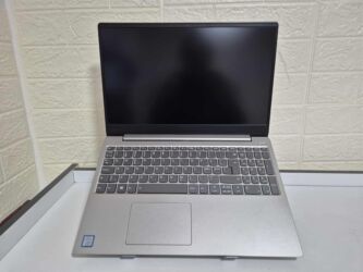 Lenovo: Prodajem laptop marke Lenovo IdeaPad 330s, u odličnom stanju, potpuno — 6