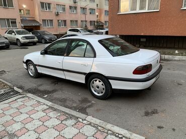 Opel: Opel Omega: 1999 г., 2 л, Механика, Бензин, Седан — 3