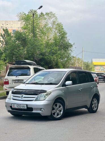 Toyota: Toyota ist: 2003 г., 1.5 л, Автомат, Бензин, Хэтчбэк
