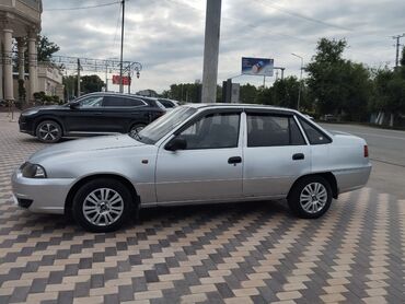 Daewoo: Daewoo Nexia: 2010 г., 1.5 л, Механика, Бензин, Седан