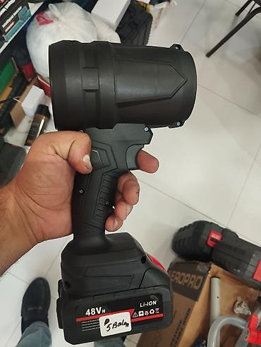 taxt basligi: Akkumulyatorlu əl proyektoru / fənər - Güclü LED işıqlandırma — 2