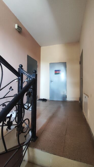 Uzunmüddətli kirayə mənzillər: Komsamol dairesinde. piyada keçidin yanında. 24 saat oba marketin — 6