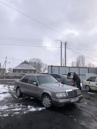 мерседес бенз а: Mercedes-Benz W124: 1988 г., 2.3 л, Механика, Бензин, Седан