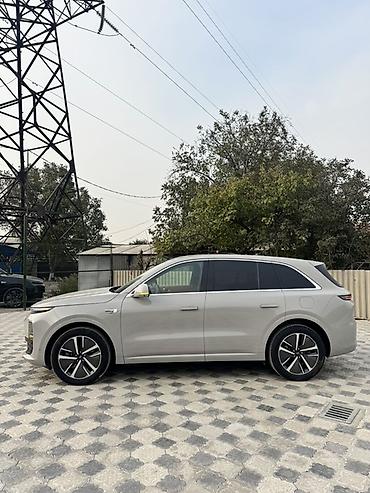 golf 1 1987: Lixiang L7: 2025 г., 1.5 л, Автомат, Гибрид, Кроссовер — 3