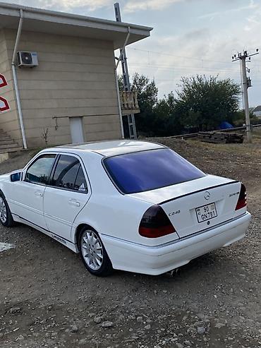 masın az: Mercedes-Benz C 240: 2.6 l | Sedan — 2