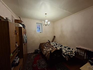 Uzunmüddətli kirayə evlər: Balaxani sakit və tarixi küçəsi, darvazalı keçid vasitəsilə həyətə — 6