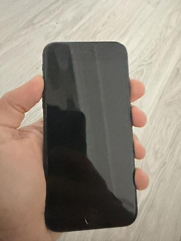 iphone x problemleri: IPhone 7, Qara, Barmaq izi — 2