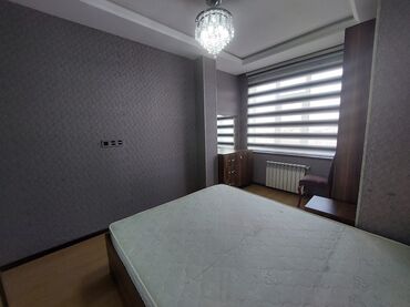 Duş kabinaları, arakəsmələr: Arakəsmə, Künc üçün — 18