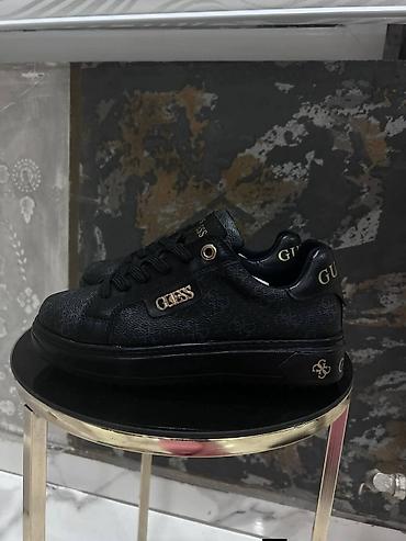 Patike: Ženske patike – dizajnerski modeli Vel. od 36 do 40 Oba modela su — 21