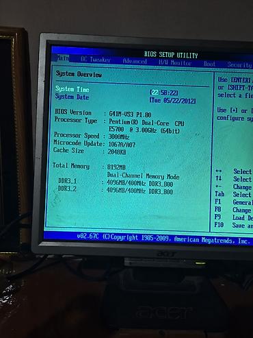 acer i3 laptop: Acer 17" LCD monitor. Hec bir problem yoxdur — 4